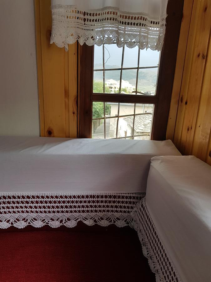 Eva Guesthouse Gjirokastër Extérieur photo