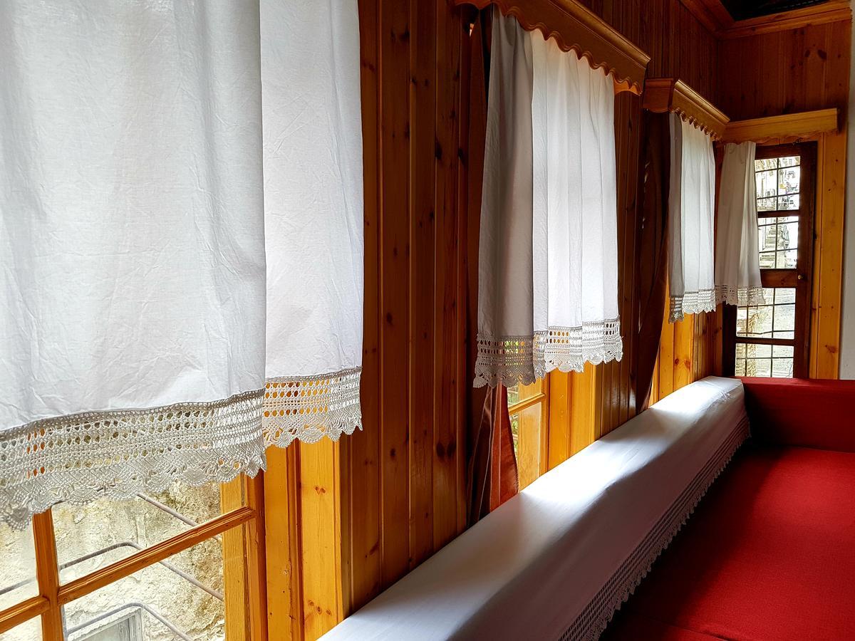 Eva Guesthouse Gjirokastër Extérieur photo