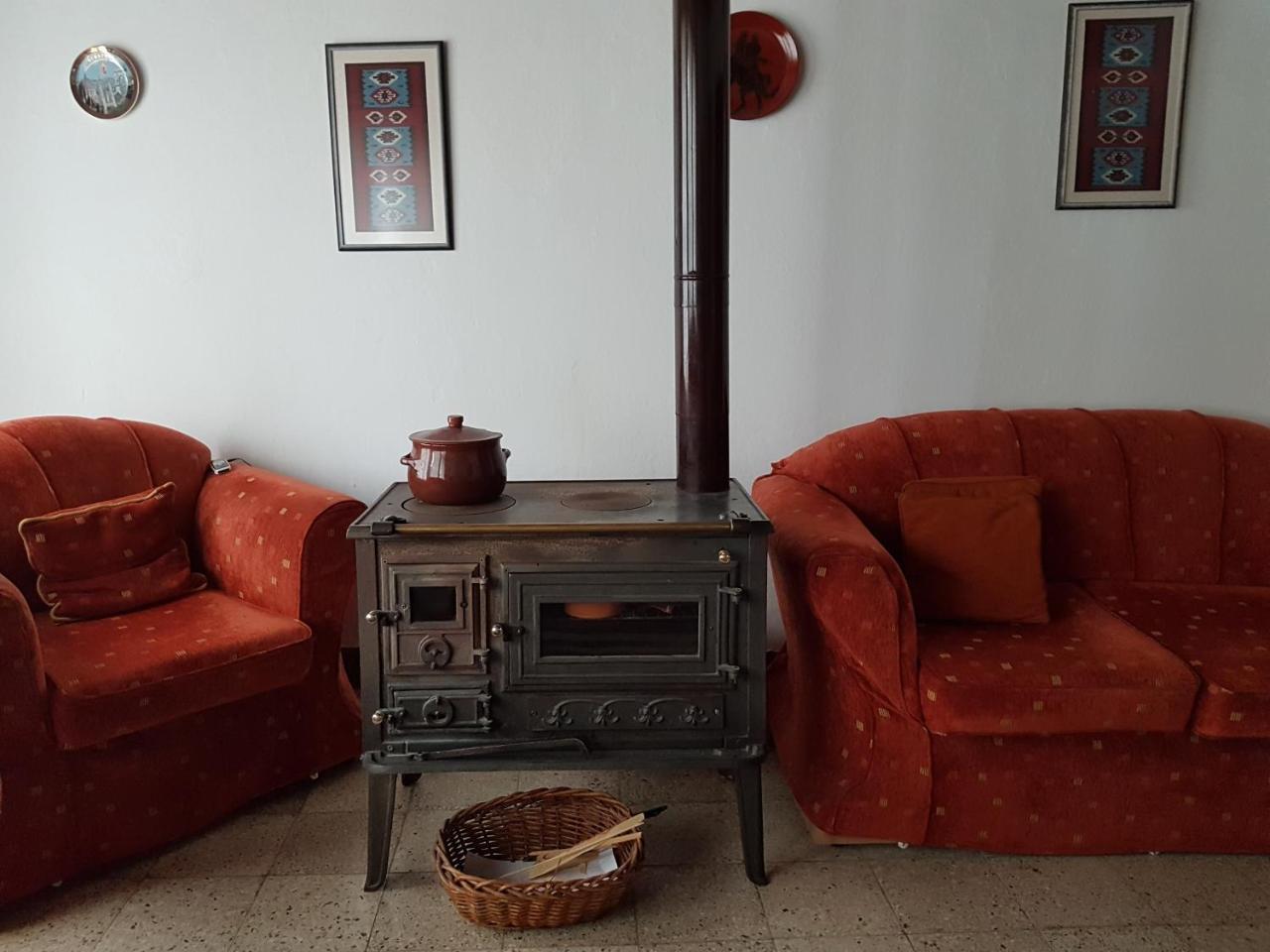 Eva Guesthouse Gjirokastër Extérieur photo